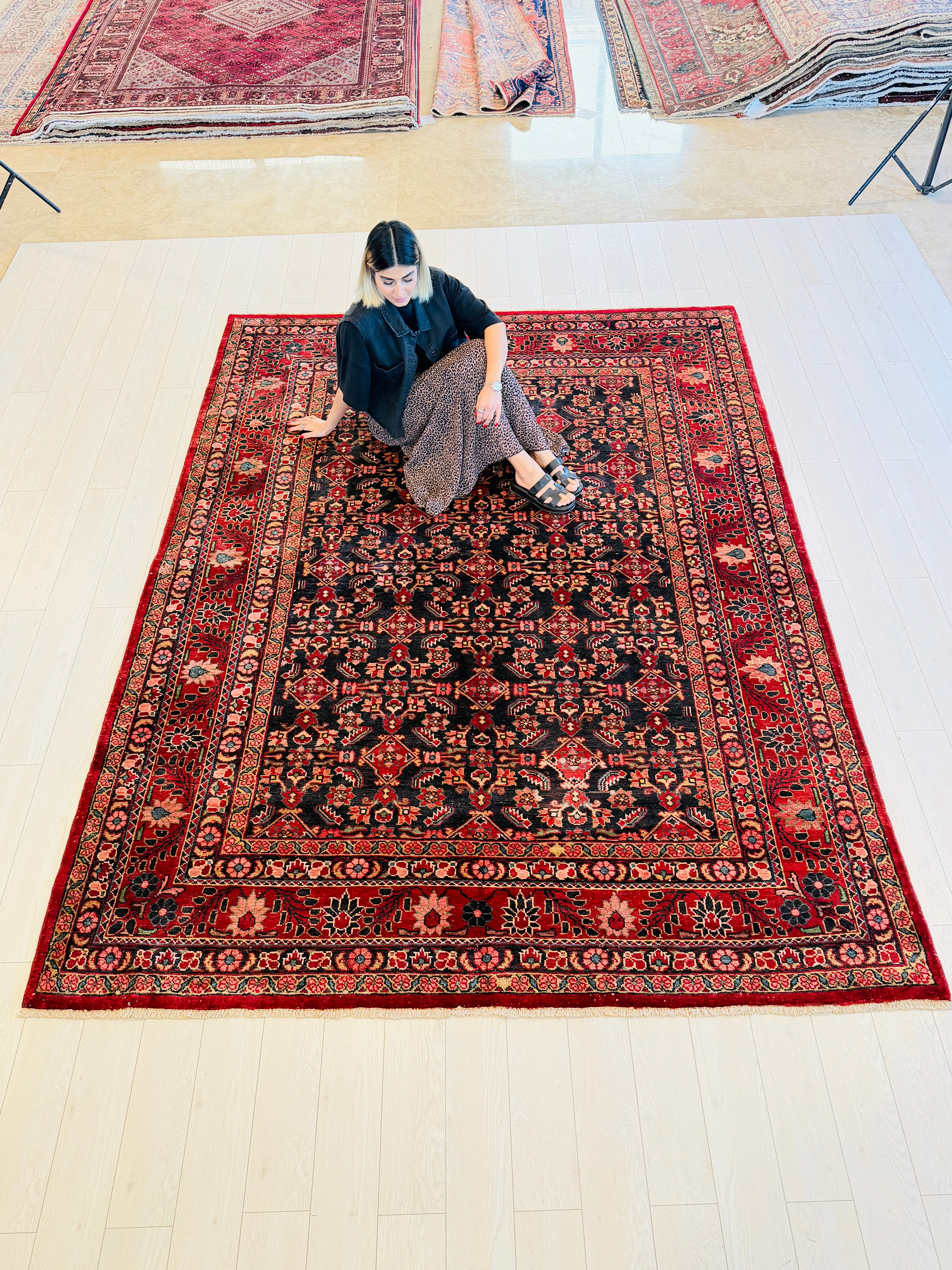 Collectible Vintage Dark navy and red Traditional Rug – 10' 1" x 7' 4" (307 x 224 cm)