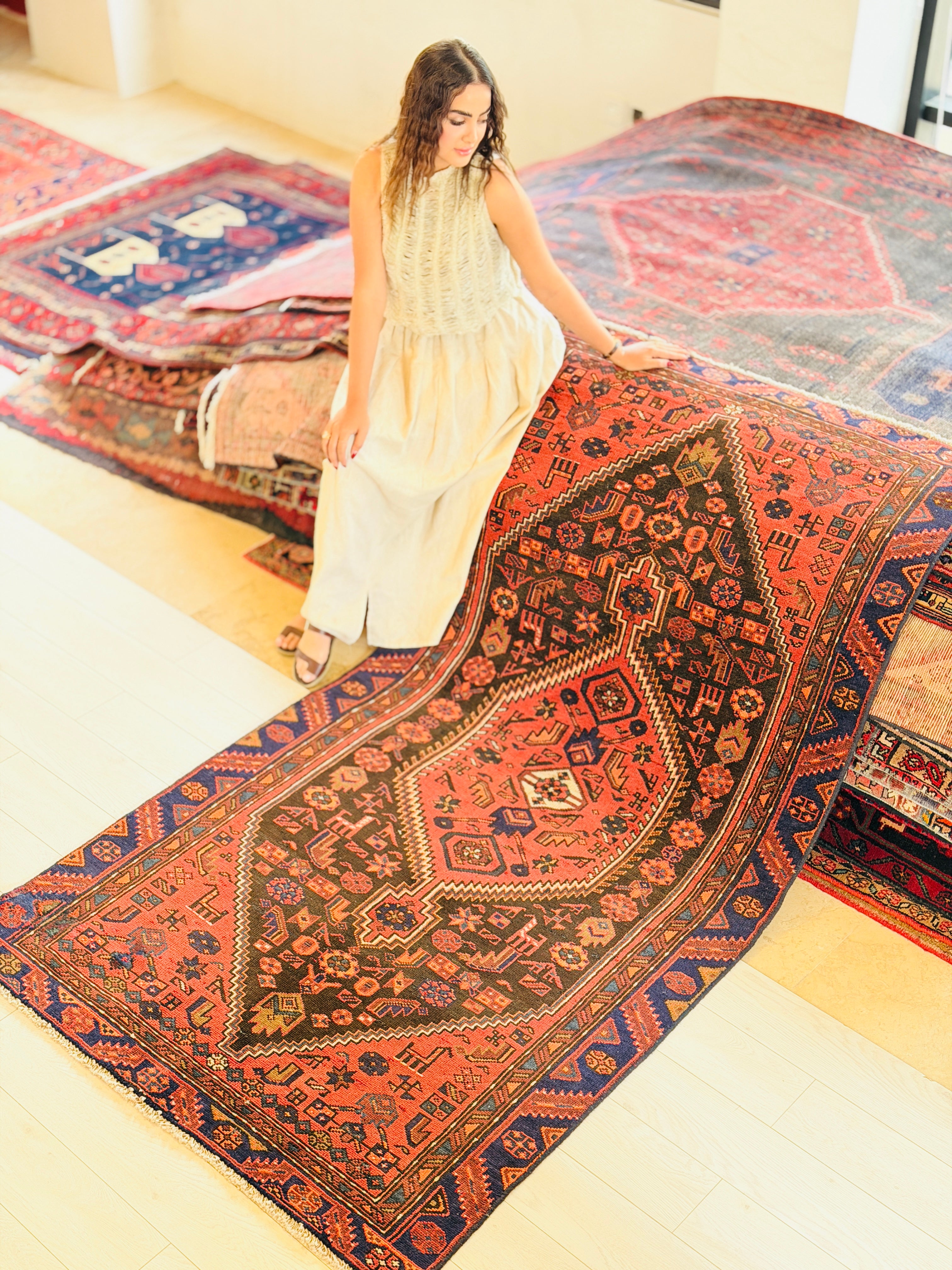 Vintage Black, Rust Red Elongated Medallion Area Rug – 7' 5" x 4' 0" (226 x 123 cm)