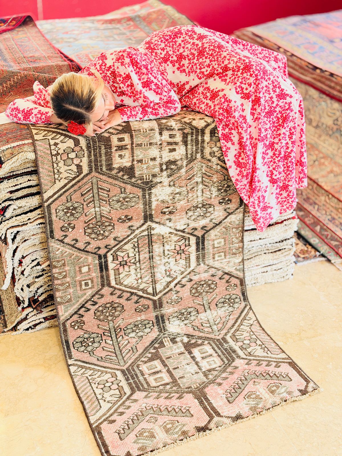 Tapis ancien usé pêche Hexagon Lattice – 5' 7" x 2' 10" (170 x 87 cm)
