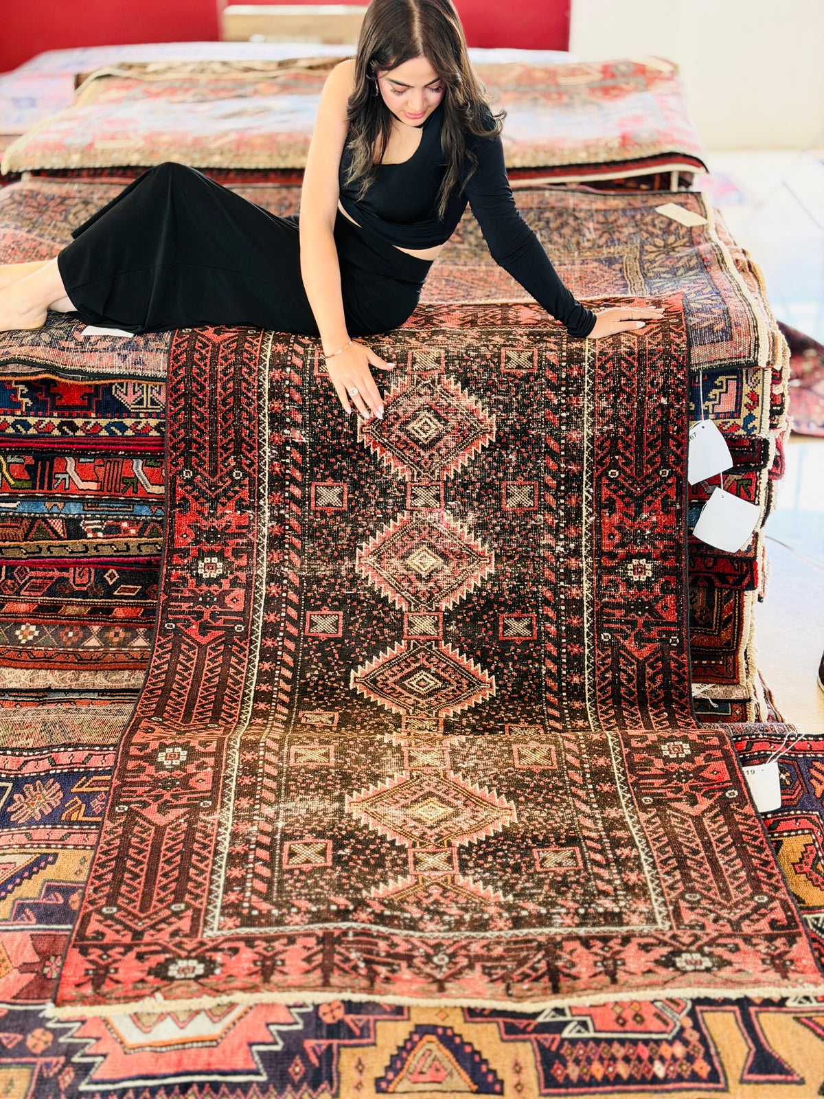 Antique Black Geometric Distressed Hand-Knotted Area Rug – 6' 1" x 3' 5" (186 x 104 cm)