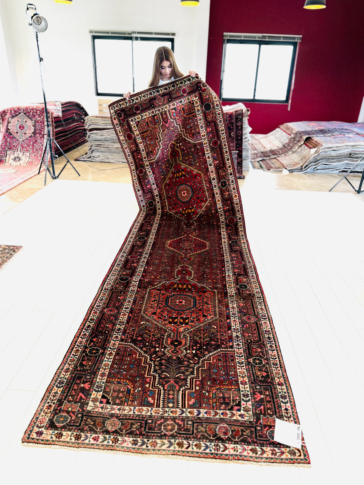 Vintage Floral Medallion Runner Rug, Red & Faded Charcoal Black – 13' 1" x 3' 10" (398 x 117 cm)