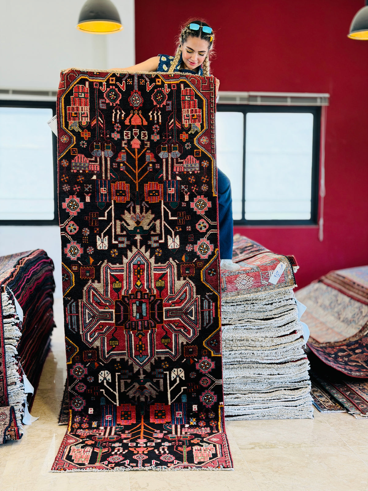 Vintage Black & Red Tribal Geometric Wool Runner – 8' 6" x 3' 0" (260 x 91 cm)