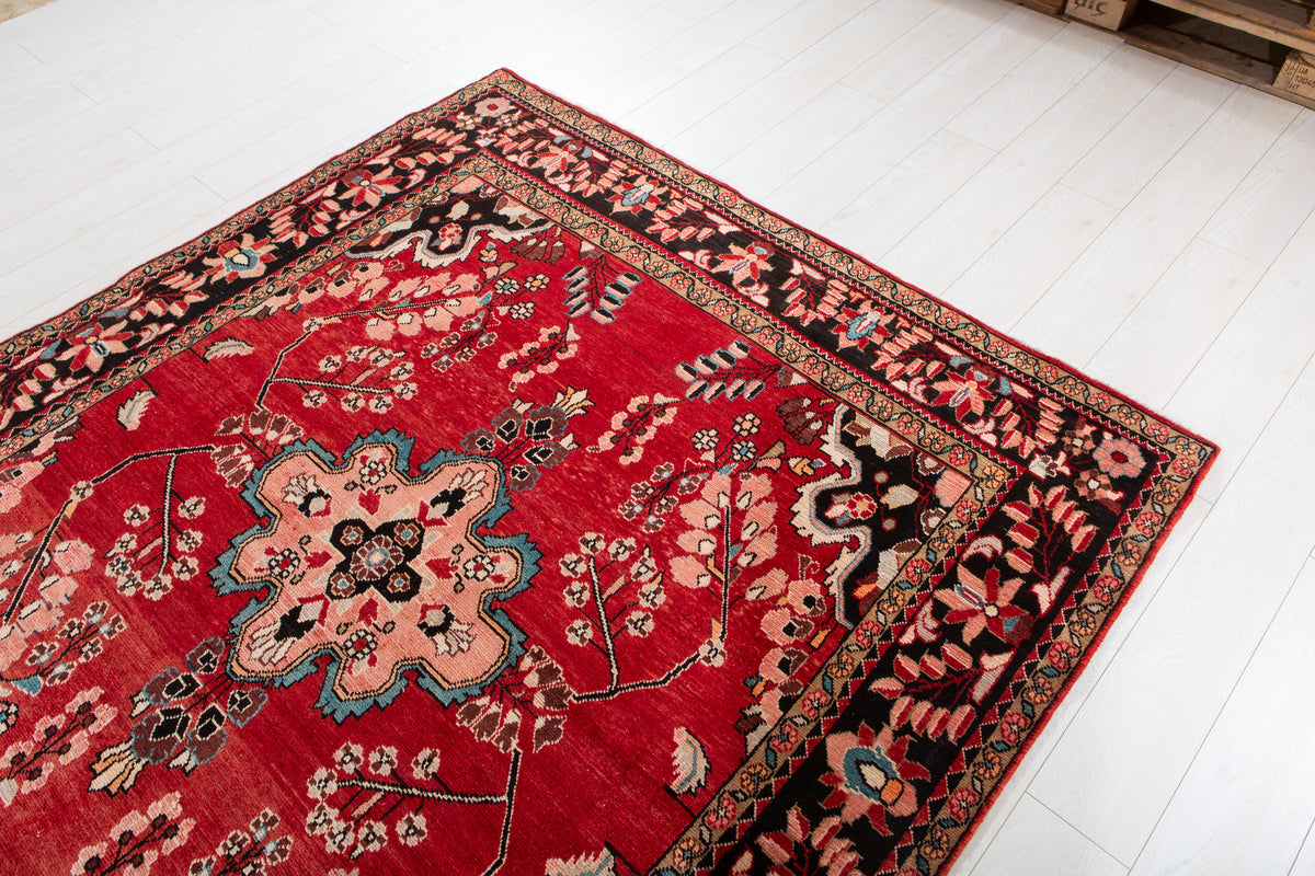 Rare Collectible Vintage Red & Pink Wool Rug – 7' 0" x 5' 11" (214 x 181 cm)
