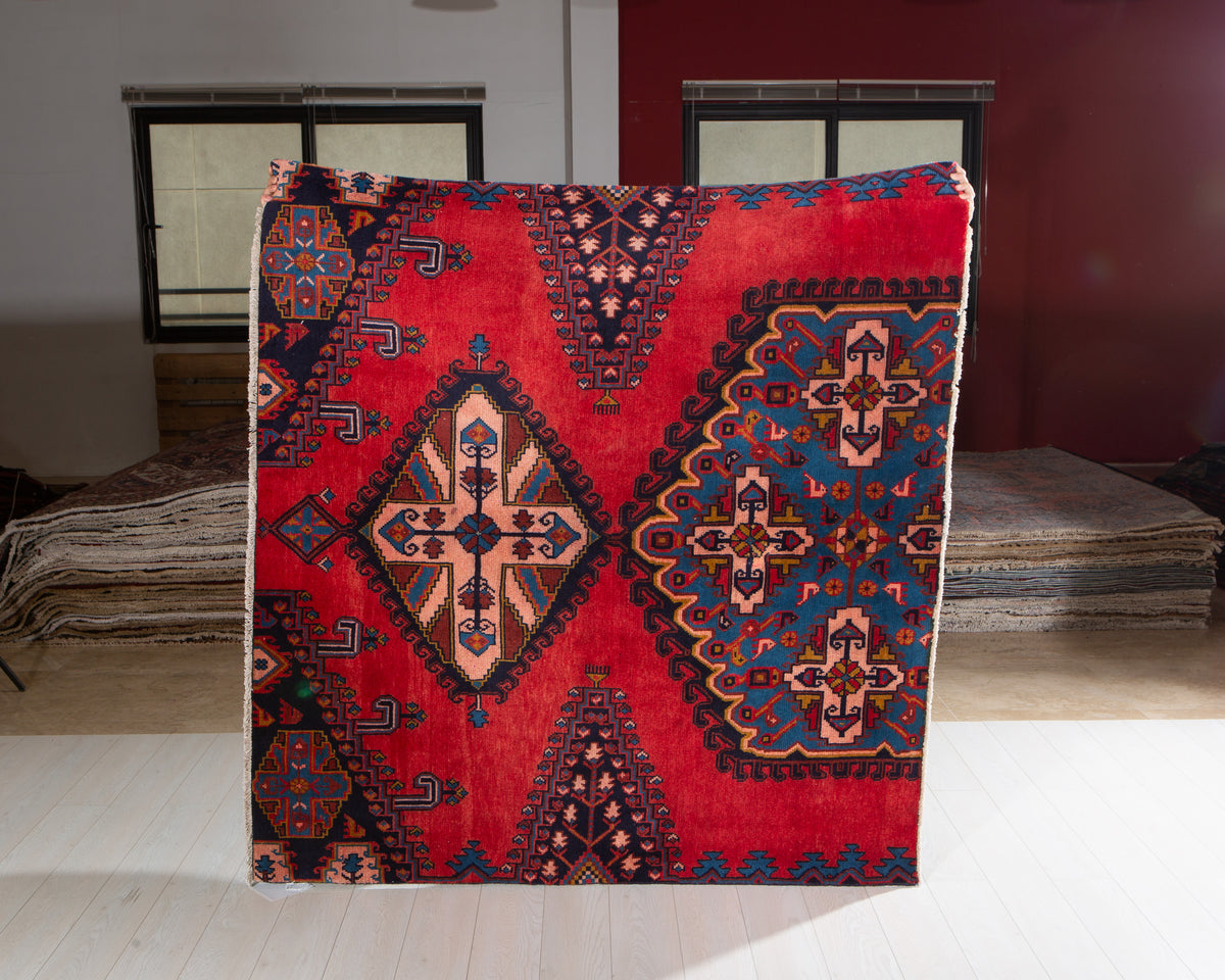 Vintage Red & Blue Geometric Medallion Wool Rug – 5' 0" x 5' 4" (152 x 162 cm)
