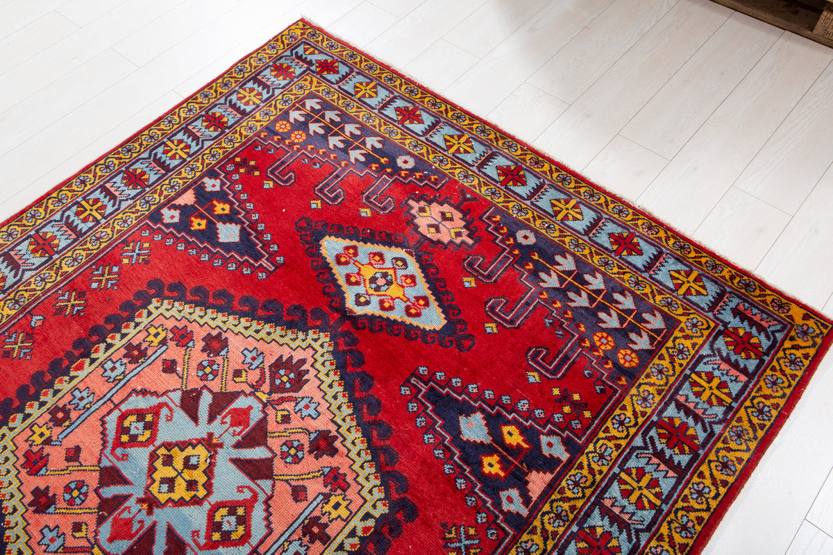 Vintage Orange Red & Pink Geometric Medallion Wool Rug – 6' 9" x 5' 1" (206 x 156 cm)