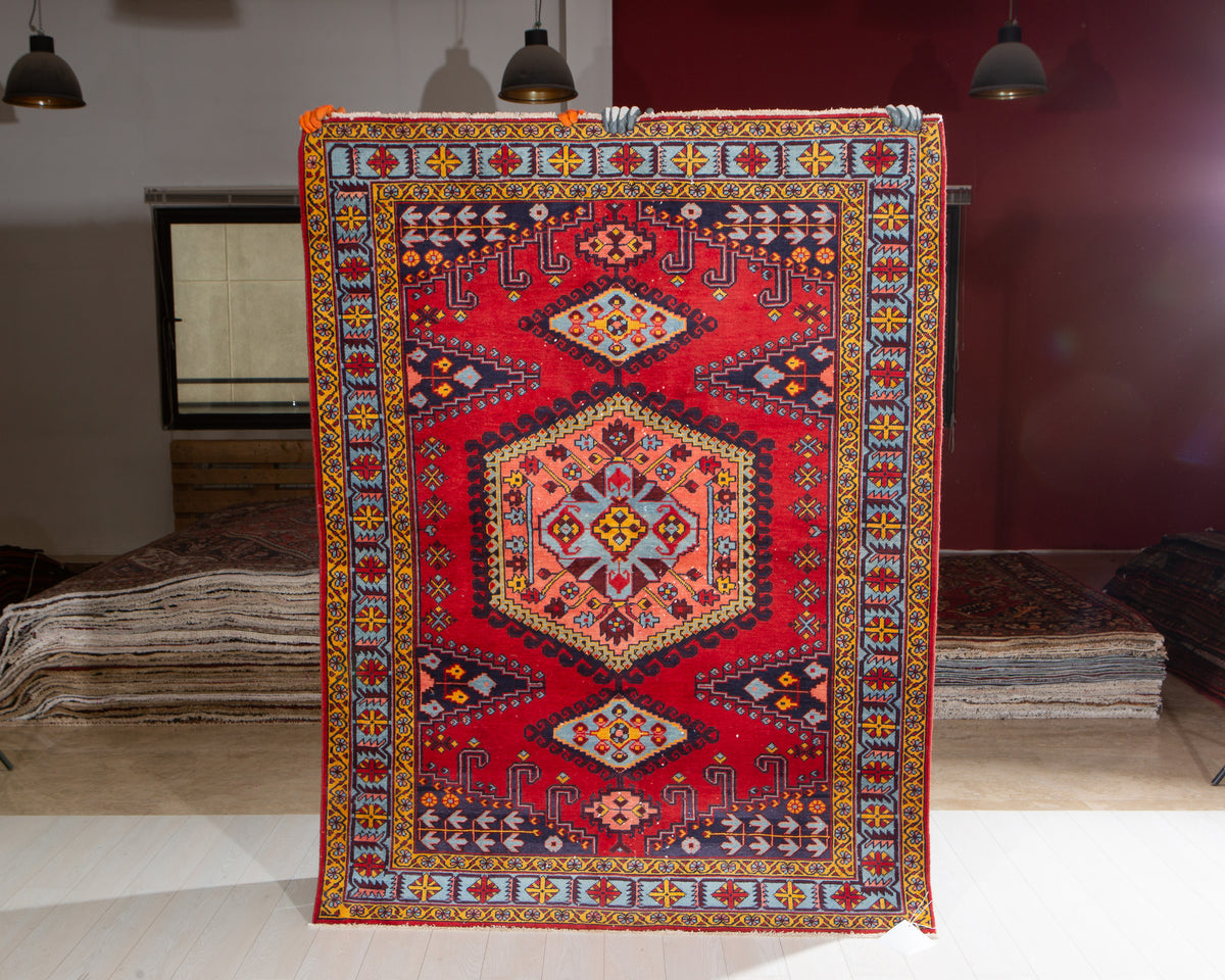 Vintage Orange Red & Pink Geometric Medallion Wool Rug – 6' 9" x 5' 1" (206 x 156 cm)