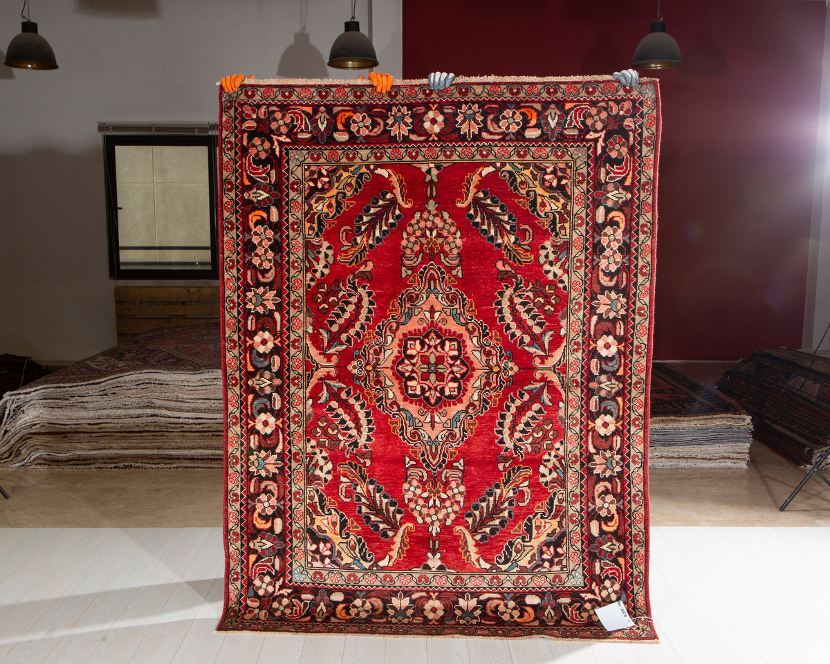 Rare Collectible Antique Red Floral Wool Rug – 6' 11" x 5' 3" (210 x 159 cm)