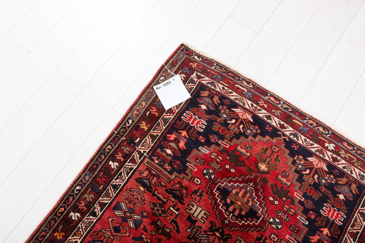 Vintage Floral Medallion Runner Rug, Red – 9' 9" x 3' 6" (296 x 107 cm)