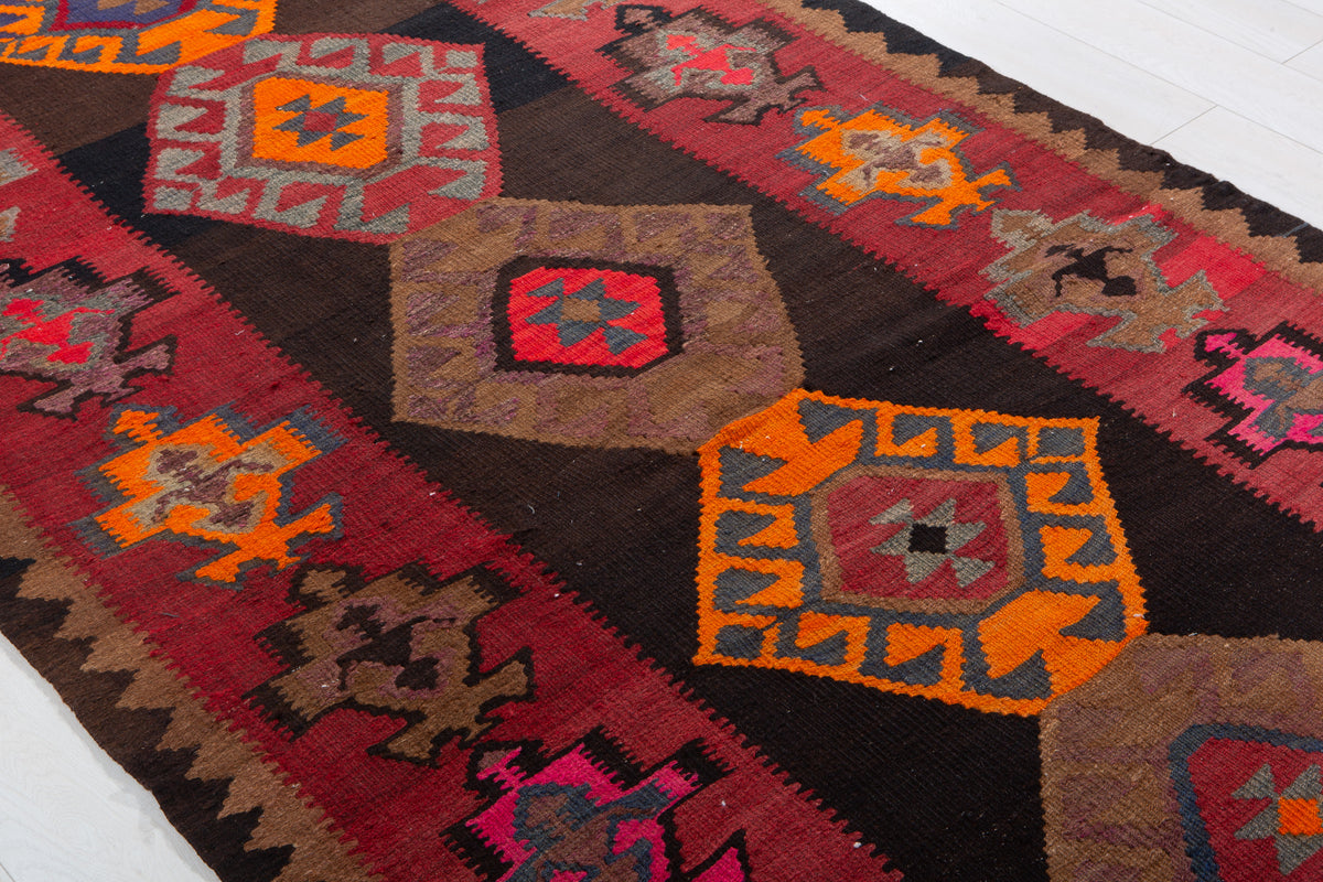 Vintage Black & Red Handwoven Kilim – 11' 10" x 4' 10" (361 x 147 cm)