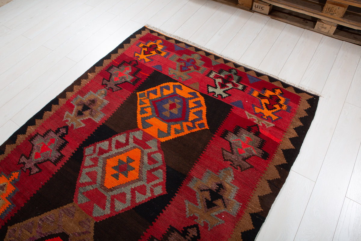 Vintage Black & Red Handwoven Kilim – 11' 10" x 4' 10" (361 x 147 cm)