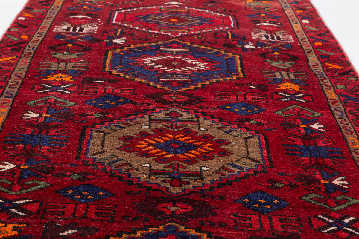 Vintage Repeating Medallion Runner Rug, Red & Navy Blue – 9' 3" x 3' 1" (282 x 93 cm)