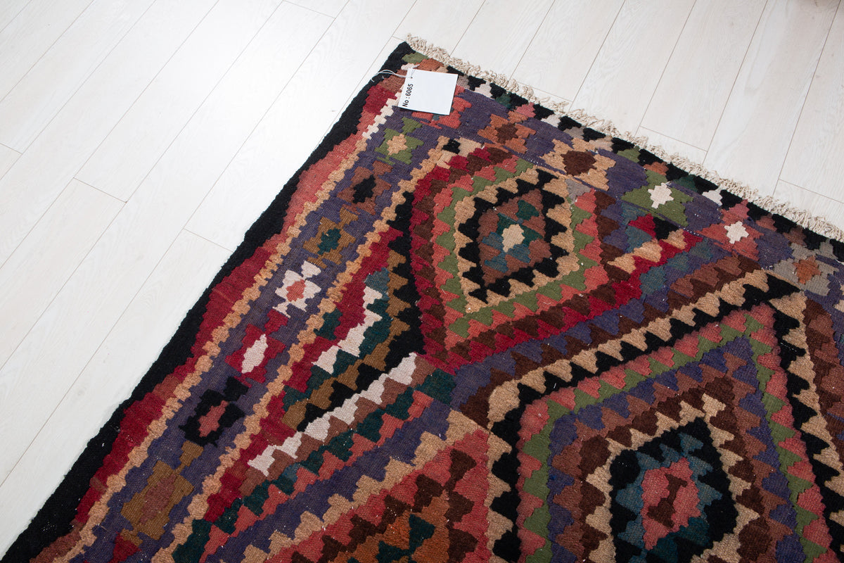 Vintage Multicolour Handwoven Kilim – 11' 1" x 5' 9" (337 x 174 cm)