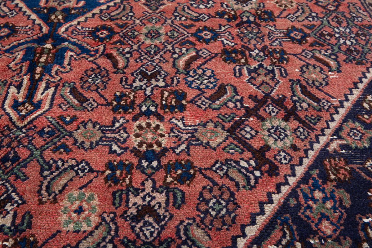 Vintage Red Hand-Knotted Wool Rug – 8' 11" x 5' 4" (271 x 163 cm)