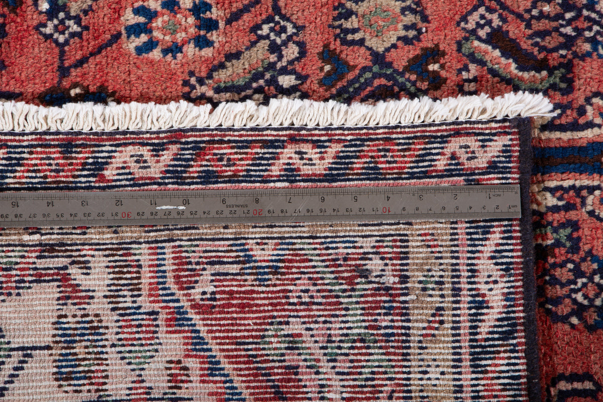 Vintage Red Hand-Knotted Wool Rug – 8' 11" x 5' 4" (271 x 163 cm)