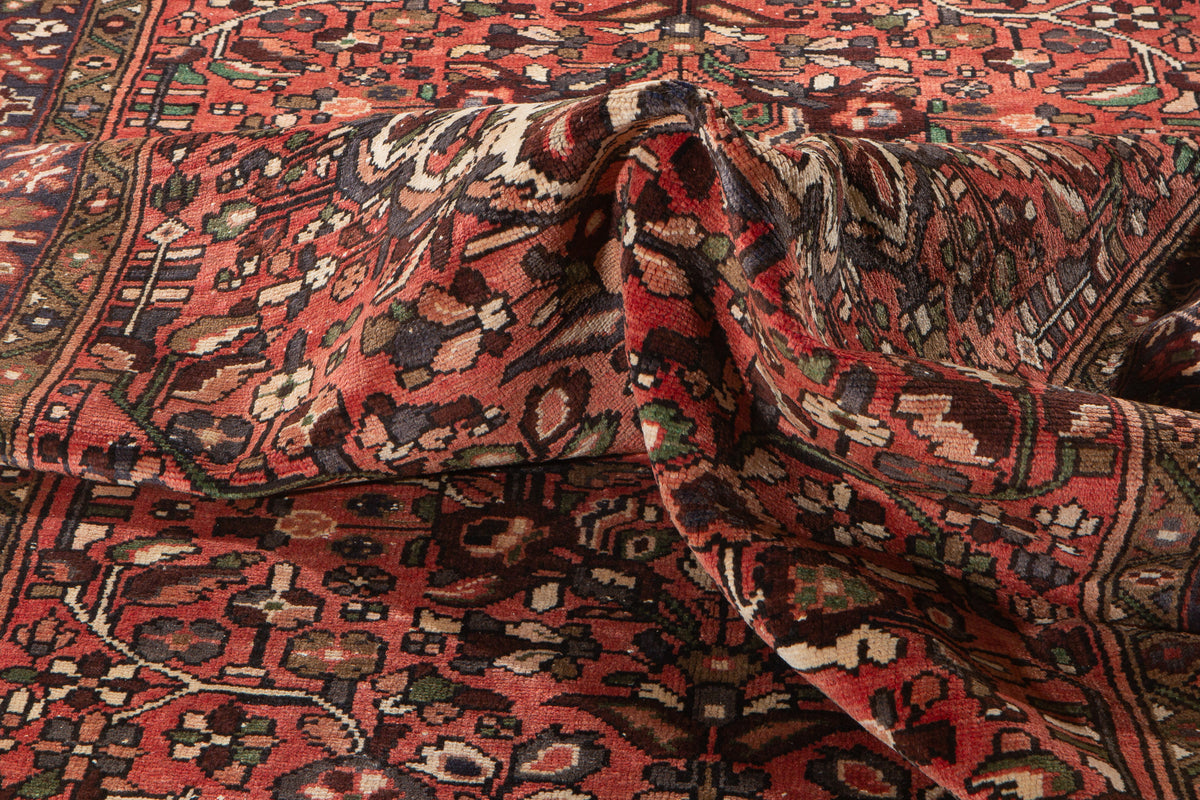 Vintage Red Hand-Knotted Wool Rug – 10' 5" x 4' 7" (318 x 139 cm)