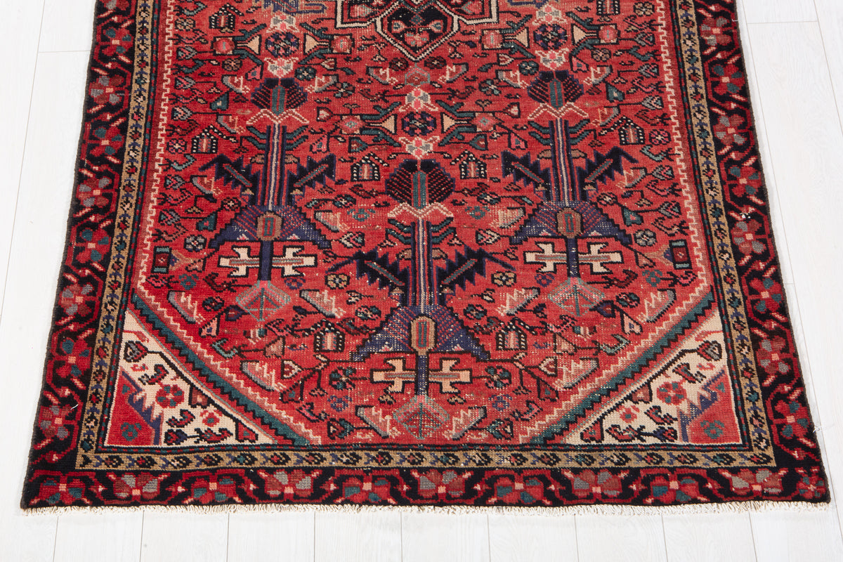 Antique Red Hand-Knotted Wool Rug – 8' 5" x 4' 4" (256 x 132 cm)
