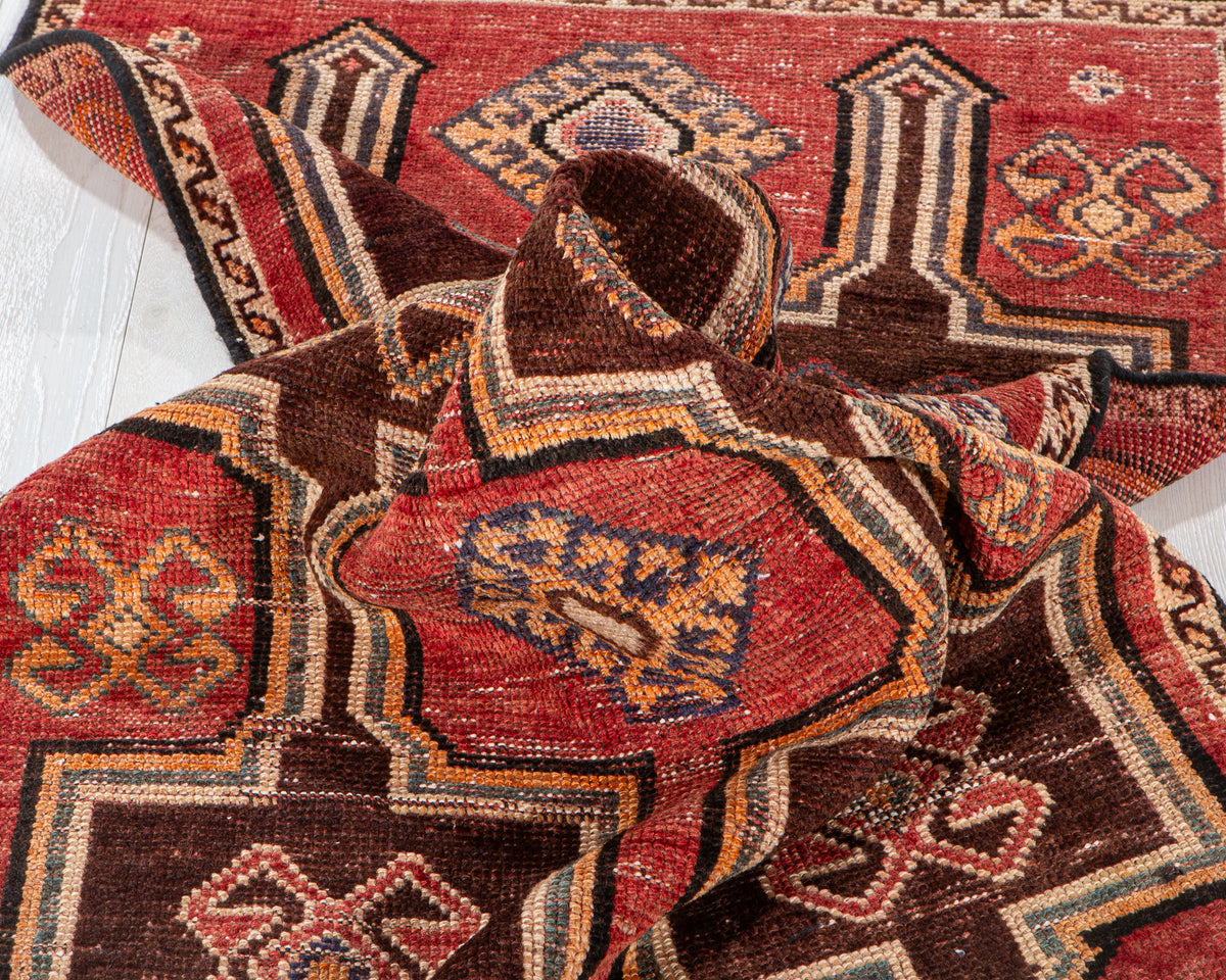 Antique Red Hand-Knotted Wool Rug – 6' 5" x 2' 11" (195 x 90 cm)
