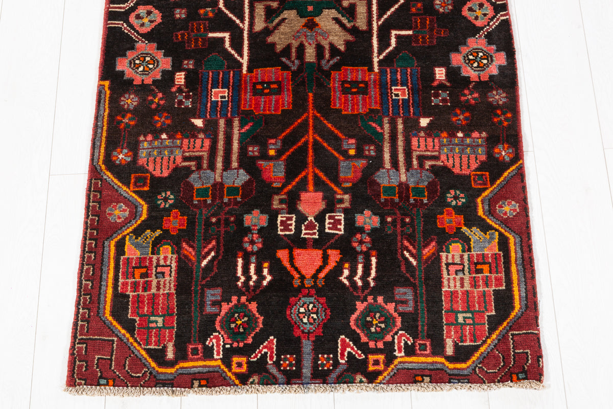Vintage Black & Red Tribal Geometric Wool Runner – 8' 6" x 3' 0" (260 x 91 cm)