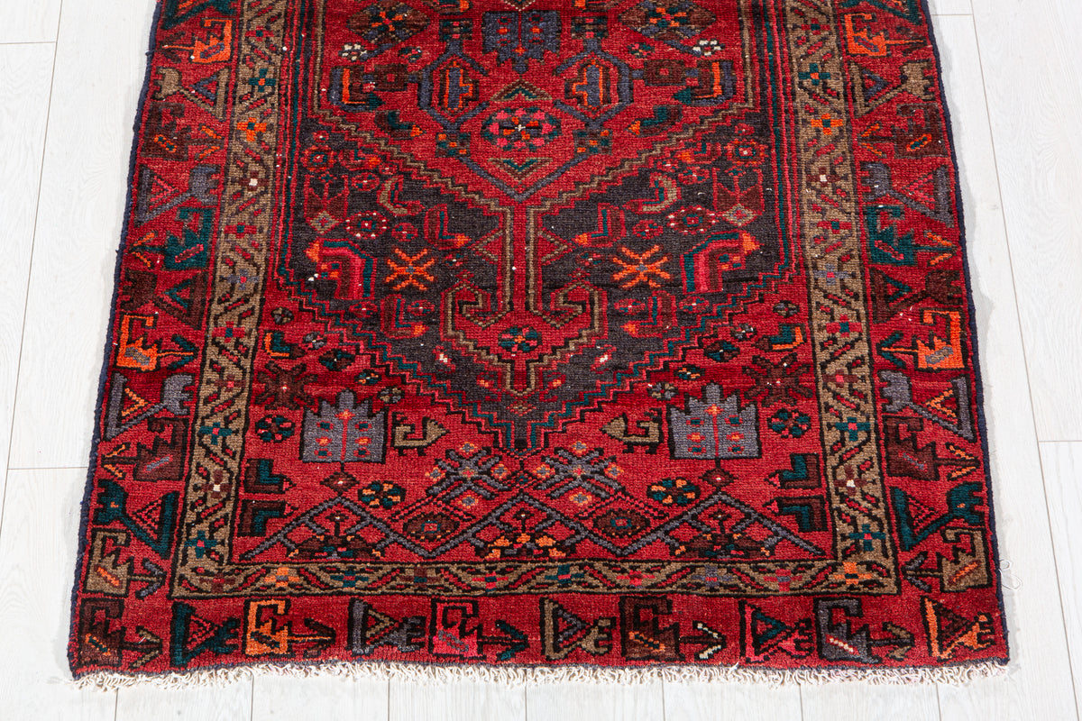 Vintage Red Hand-Knotted Wool Rug – 6' 1" x 3' 3" (186 x 98 cm)