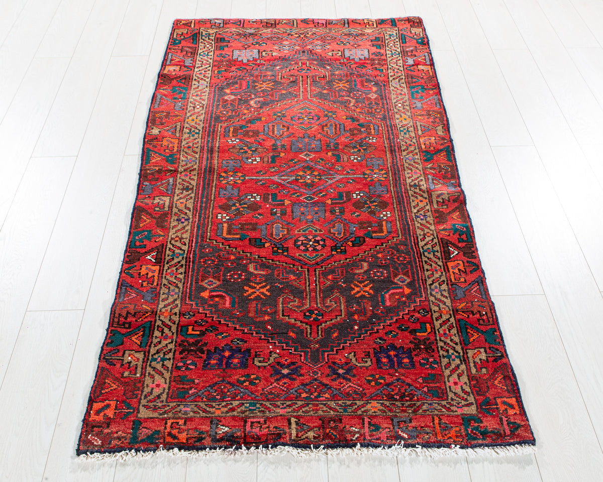 Vintage Red Hand-Knotted Wool Rug – 6' 1" x 3' 3" (186 x 98 cm)