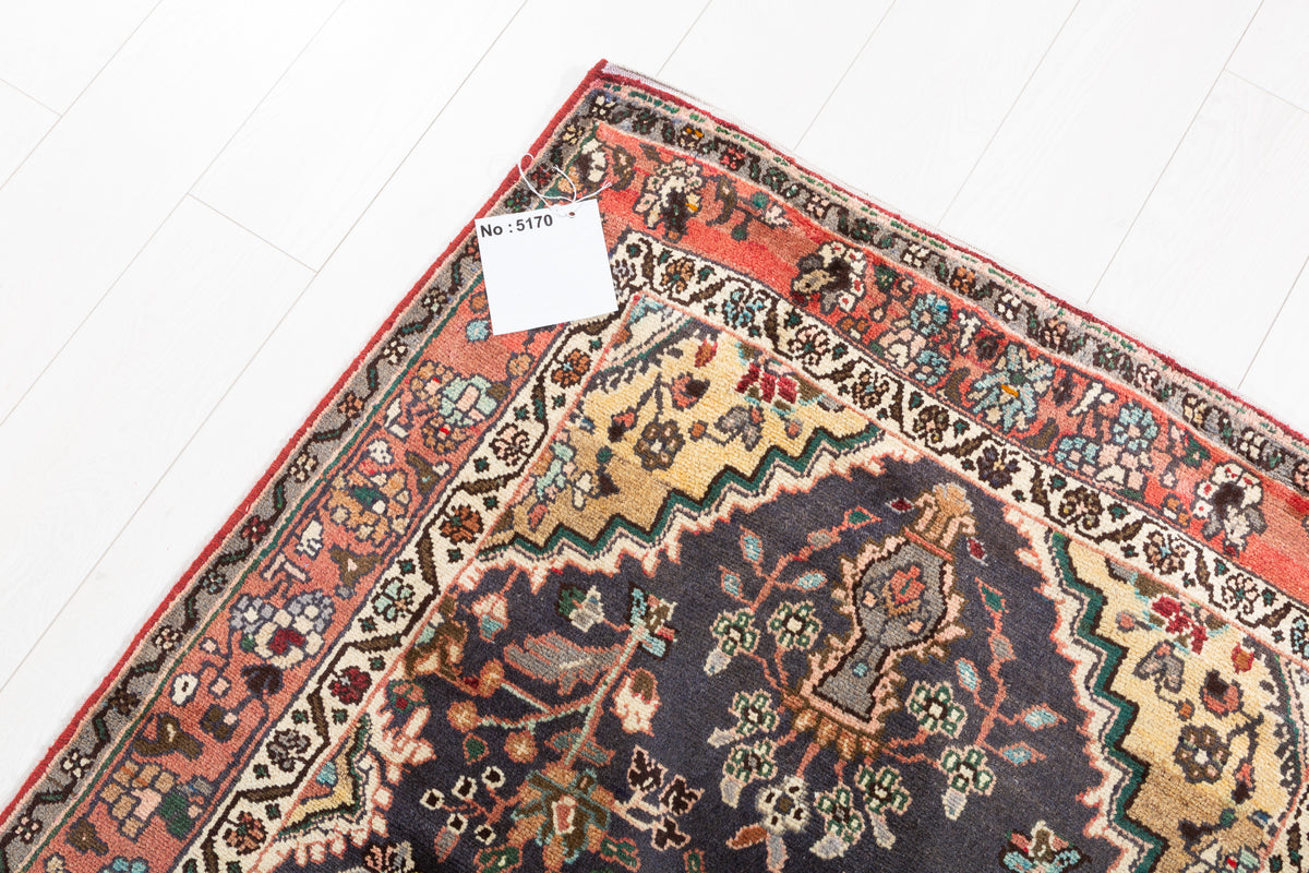 Vintage Runner Rug, Faded Navy – 9' 3" x 3' 4" (283 x 101 cm)