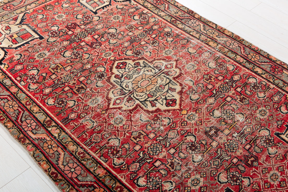 Tapis ancien en laine nouée à la main, rouge – 6' 11" x 4' 3" (211 x 130 cm)