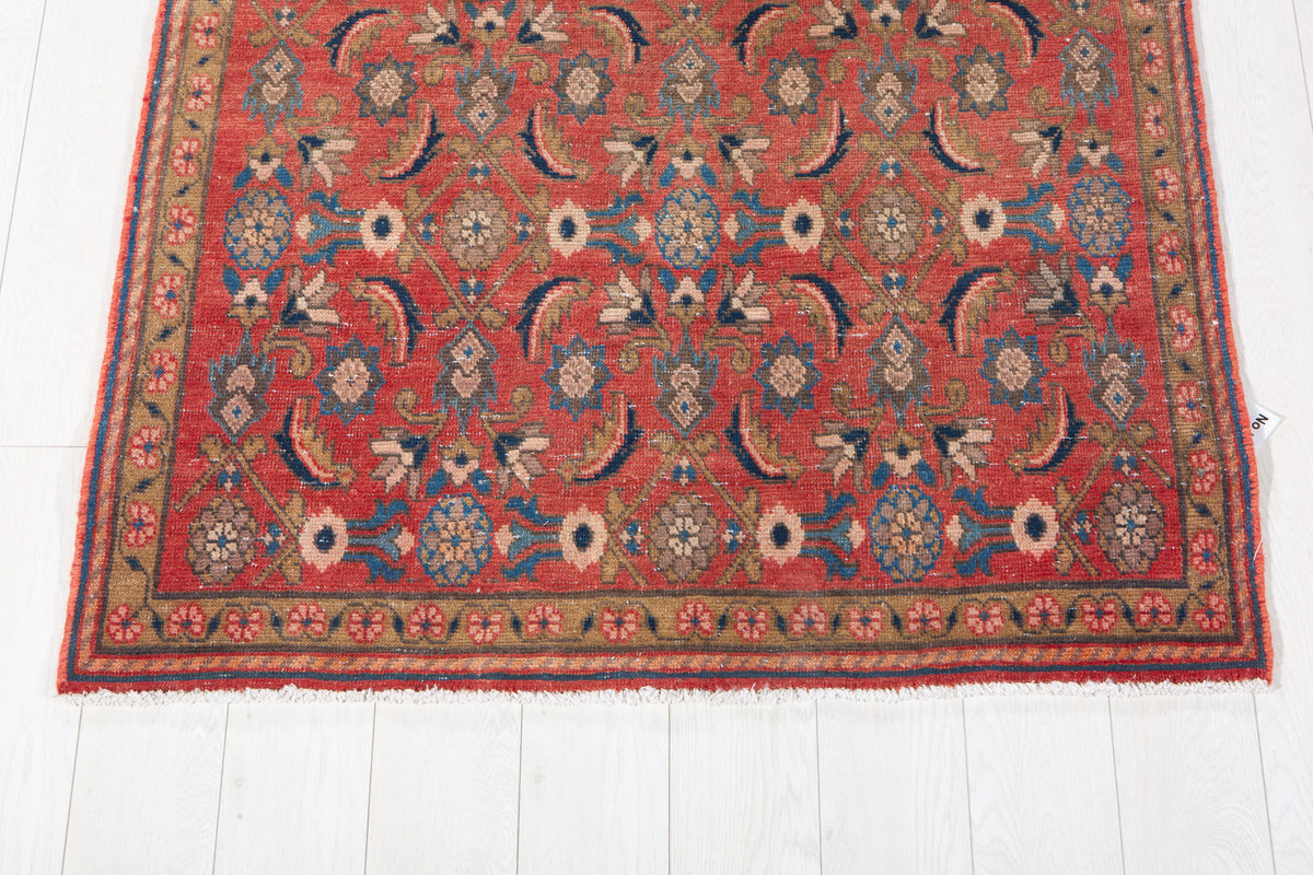 Antique Faded Coral Red Hand-Knotted Wool Rug – 5' 6" x 3' 11" (167 x 120 cm)