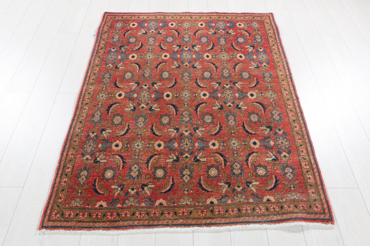 Antique Faded Coral Red Hand-Knotted Wool Rug – 5' 6" x 3' 11" (167 x 120 cm)