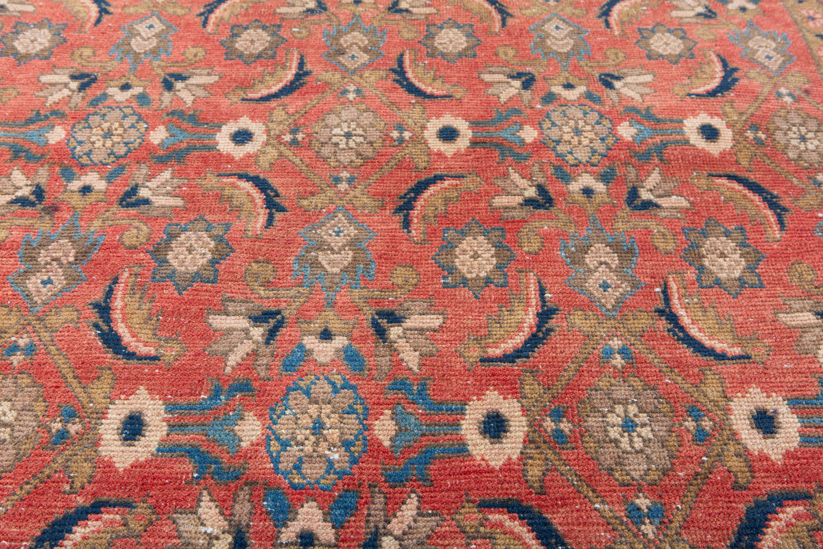 Antique Faded Coral Red Hand-Knotted Wool Rug – 5' 6" x 3' 11" (167 x 120 cm)