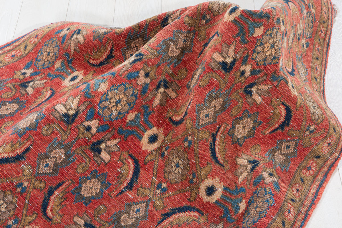 Antique Faded Coral Red Hand-Knotted Wool Rug – 5' 6" x 3' 11" (167 x 120 cm)