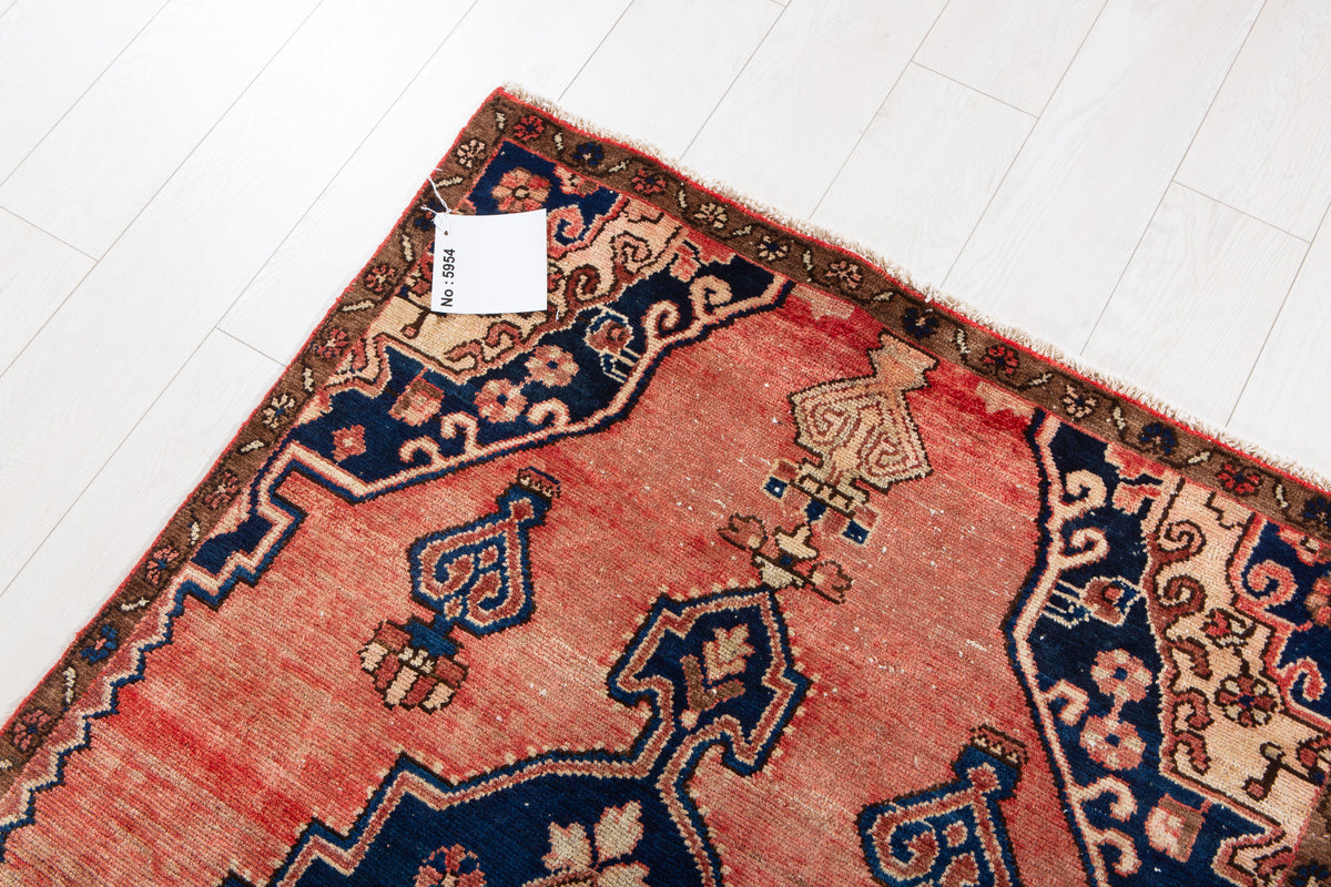 Antique Salmon Pink, Navy Blue Hand-Knotted Wool Rug – 5' 6" x 3' 4" (168 x 102 cm)