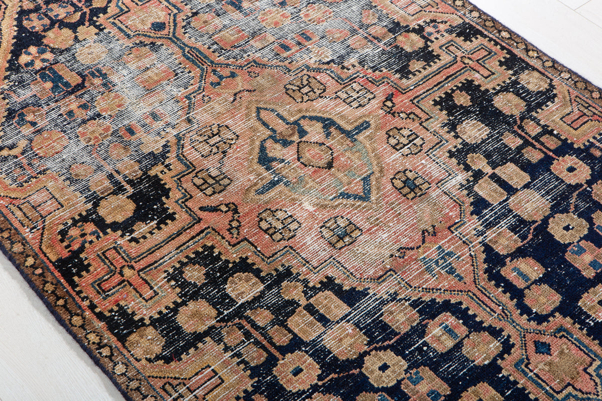 Antique Navy Blue, Peach Hand-Knotted Wool Rug – 5' 6" x 3' 4" (167 x 102 cm)