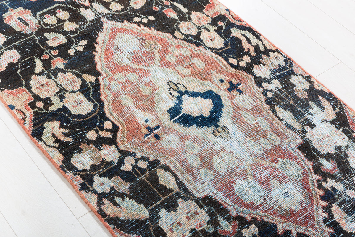 Antique Distressed Floral Wool Runner, Faded Black, Blush & Beige – 8' 2" x 2' 9" (248 x 84 cm)
