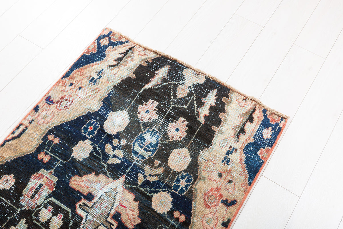 Antique Distressed Floral Wool Runner, Faded Black, Blush & Beige – 8' 2" x 2' 9" (248 x 84 cm)