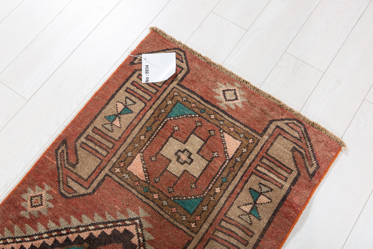 Small Antique Rust Red Rug – 4' 8" x 2' 4" (142 x 71 cm)