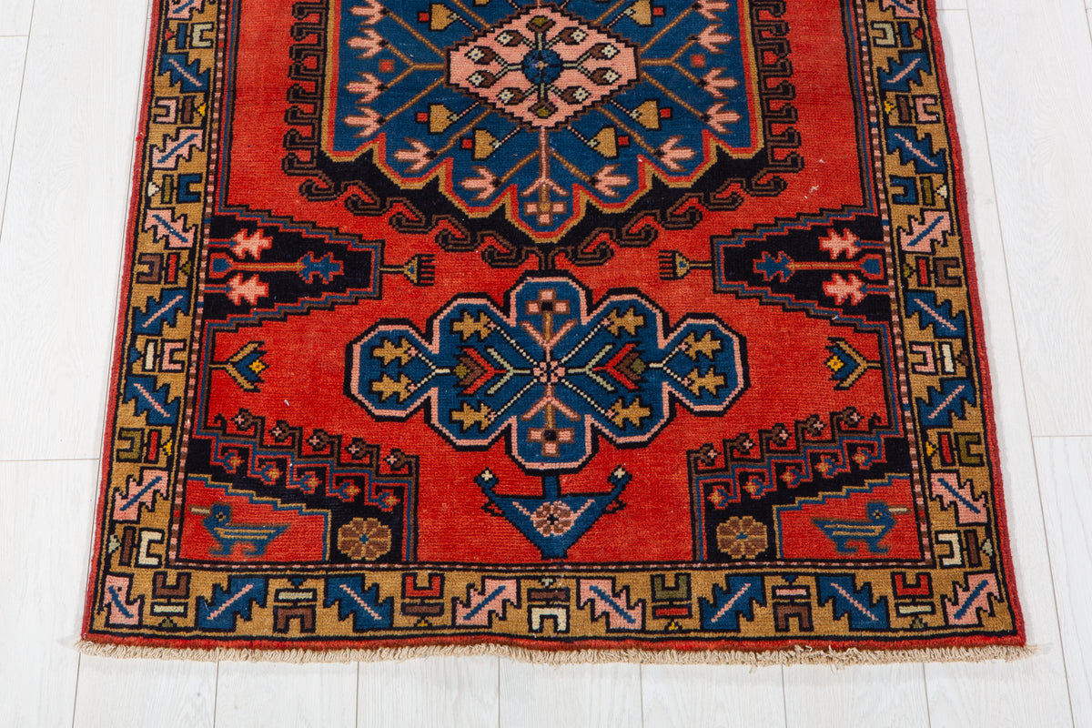 Small Vintage Orange-Red & Blue Rug – 5' 0" x 3' 2" (152 x 97 cm)