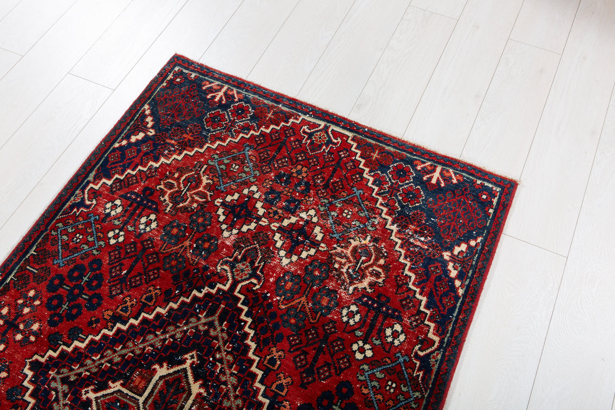 Small Antique Red Rug – 5' 5" x 3' 1" (165 x 95 cm)