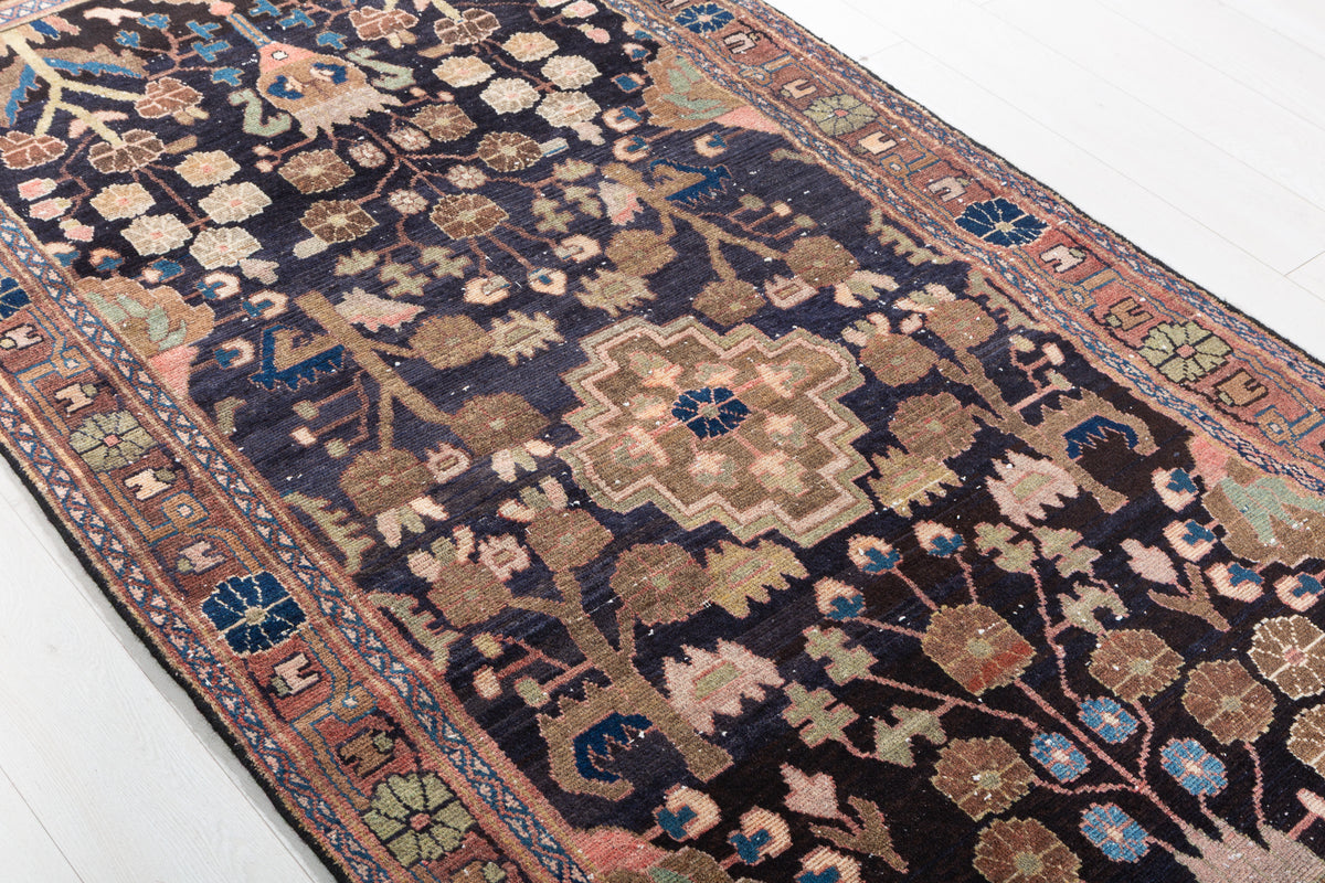 Antique Floral Medallion Wool Rug, Deep Navy Blue & Rust Red – 8' 9" x 3' 11" (266 x 119 cm)