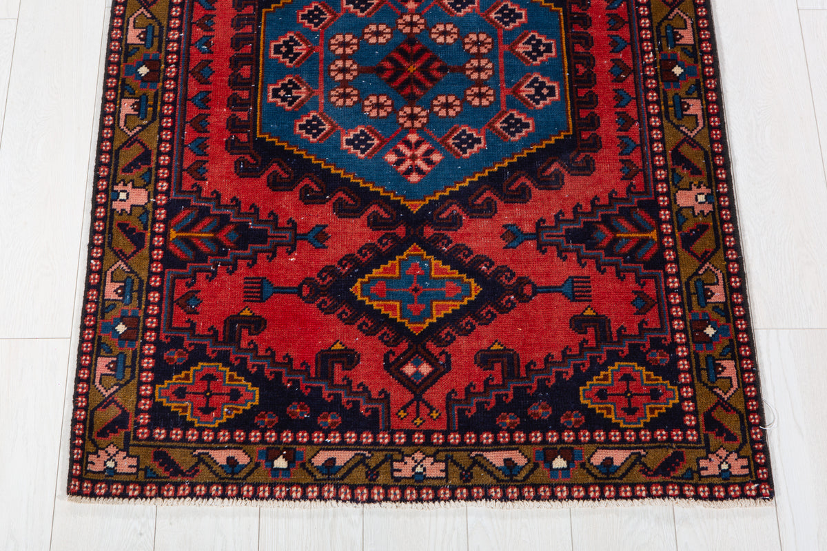 Small Vintage Orange-Red & Blue Rug – 5' 0" x 3' 3" (152 x 100 cm)
