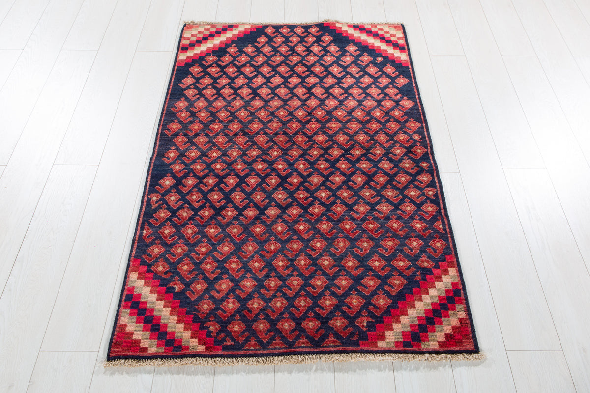 Small Antique Navy Blue Rug – 4' 8" x 3' 1" (142 x 93 cm)