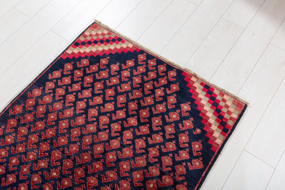 Small Antique Navy Blue Rug – 4' 8" x 3' 1" (142 x 93 cm)
