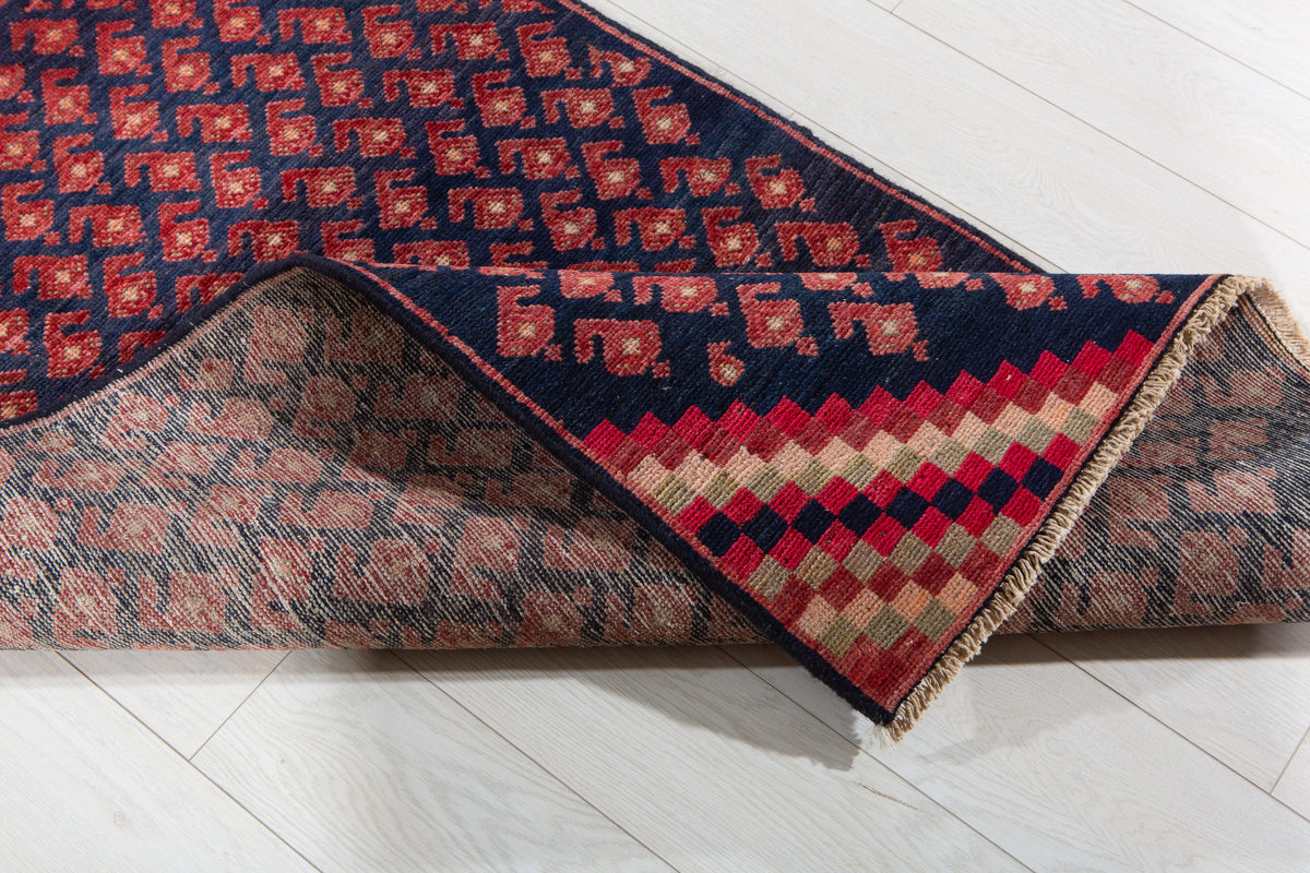 Small Antique Navy Blue Rug – 4' 8" x 3' 1" (142 x 93 cm)
