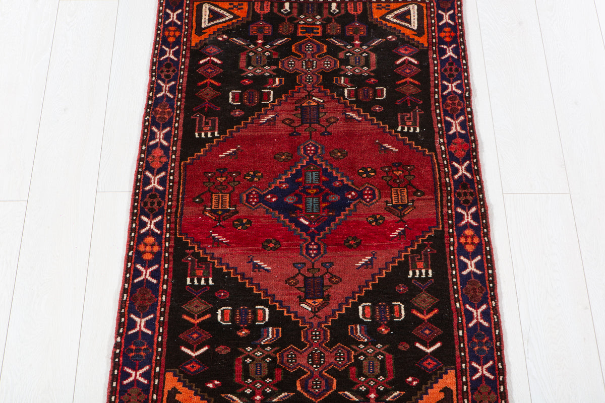 Small Vintage Red & Black Rug – 4' 6" x 2' 6" (137 x 76 cm)