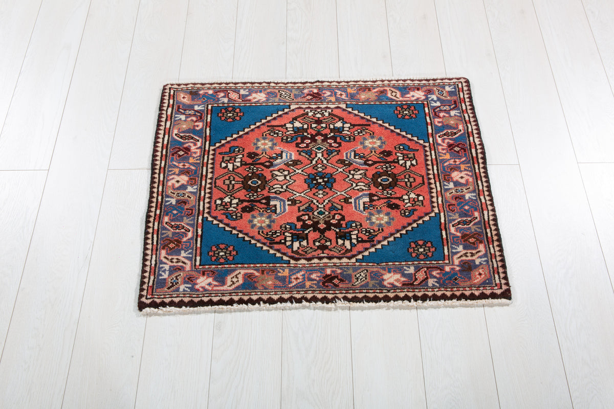 Mini Vintage Red & Blue Rug – 2' 8" x 2' 1" (82 x 63 cm)