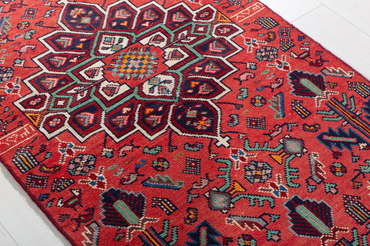 Small Vintage Red Rug – 4' 5" x 3' 0" (134 x 92 cm)