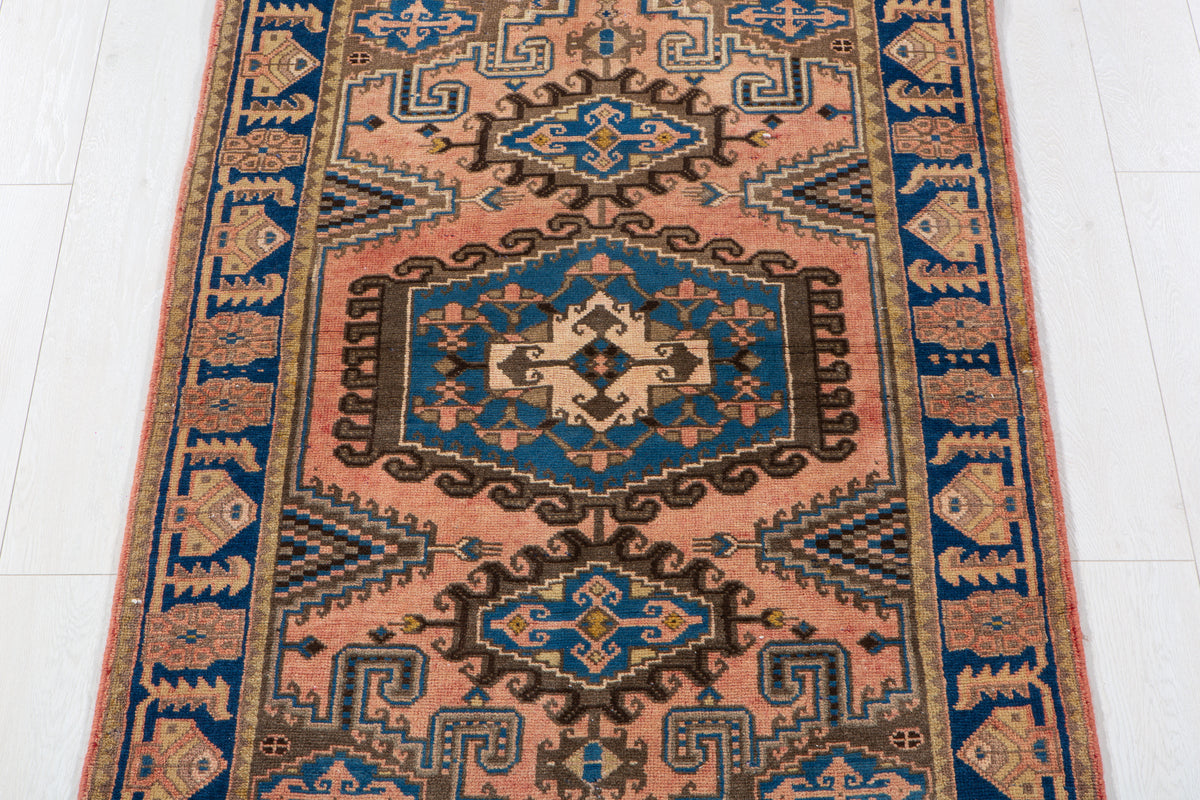Small Antique Faded Salmon Pink Rug – 5' 5" x 3' 5" (164 x 104 cm)