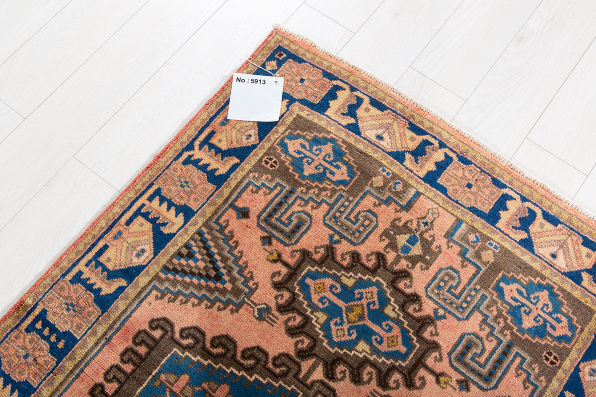 Small Antique Faded Salmon Pink Rug – 5' 5" x 3' 5" (164 x 104 cm)