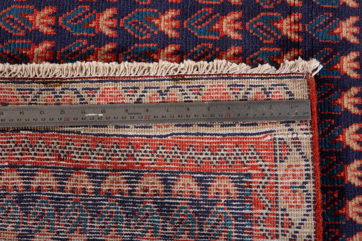 Small Vintage Navy Blue Rug – 4' 11" x 3' 6" (150 x 106 cm)