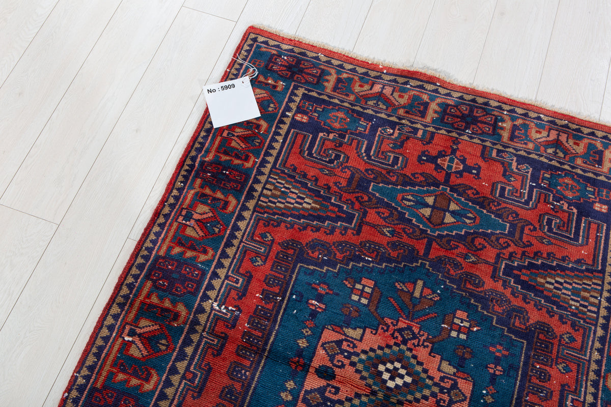 Small Vintage Orange-Red & Blue Rug – 4' 10" x 3' 7" (147 x 108 cm)