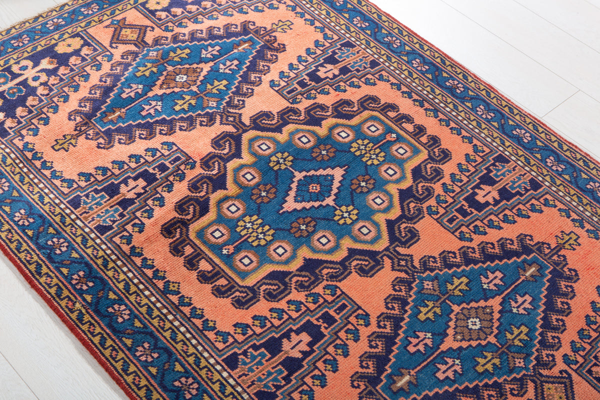 Small Vintage Orange-Red & Blue Rug – 5' 0" x 3' 5" (153 x 104 cm)